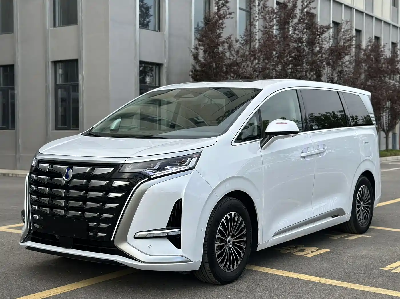 Denza D9 2022 DM-i 970 AWD Flagship