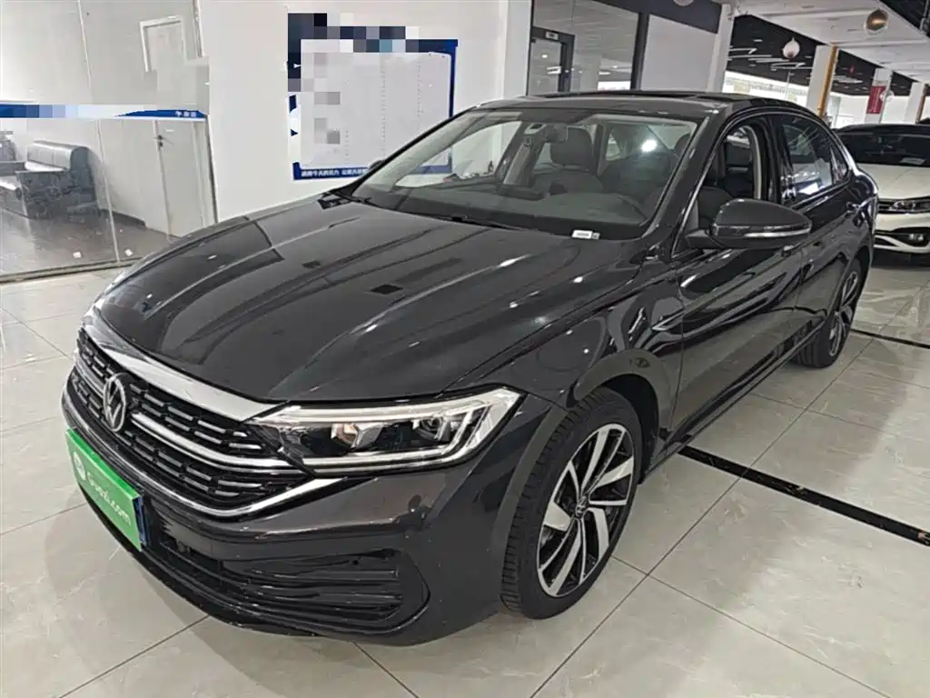 Volkswagen Sagitar 2025 Model Second Facelift 300TSI DSG Transcend Edition