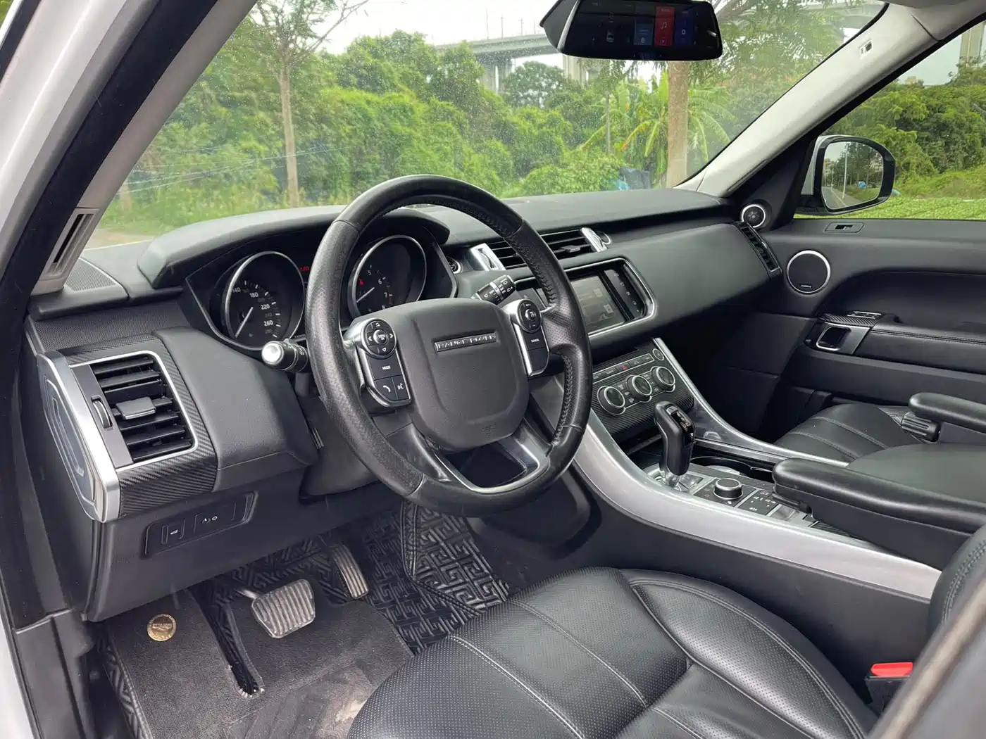 Land Rover Range Rover Sport 2015 3.0 SC V6 HSE фото 7