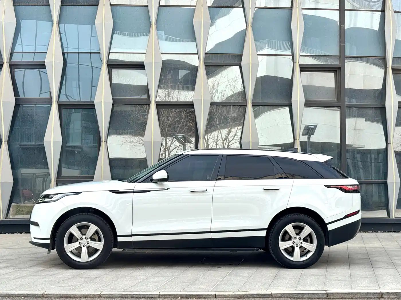 Land Rover Range Rover Velar 2018 P250 S фото 3
