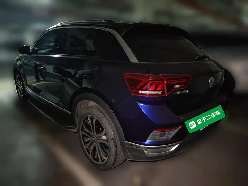 Photo 4 - Volkswagen T-ROC