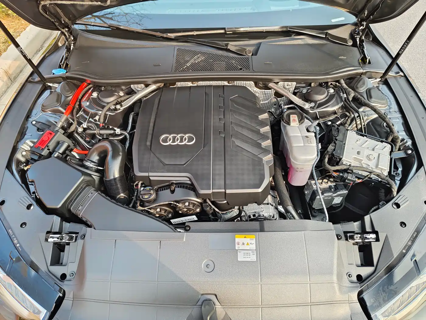 Audi A7 2023 Model 45 TFSI Premium Selection Edition фото 28