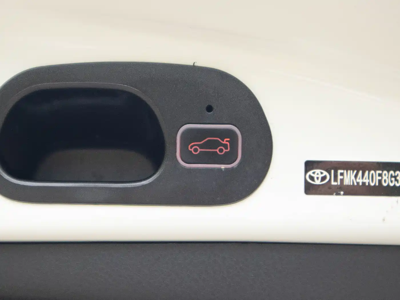 Toyota RAV4 Rongfang 2015 2.0L CVT 2WD Trend Edition фото 24
