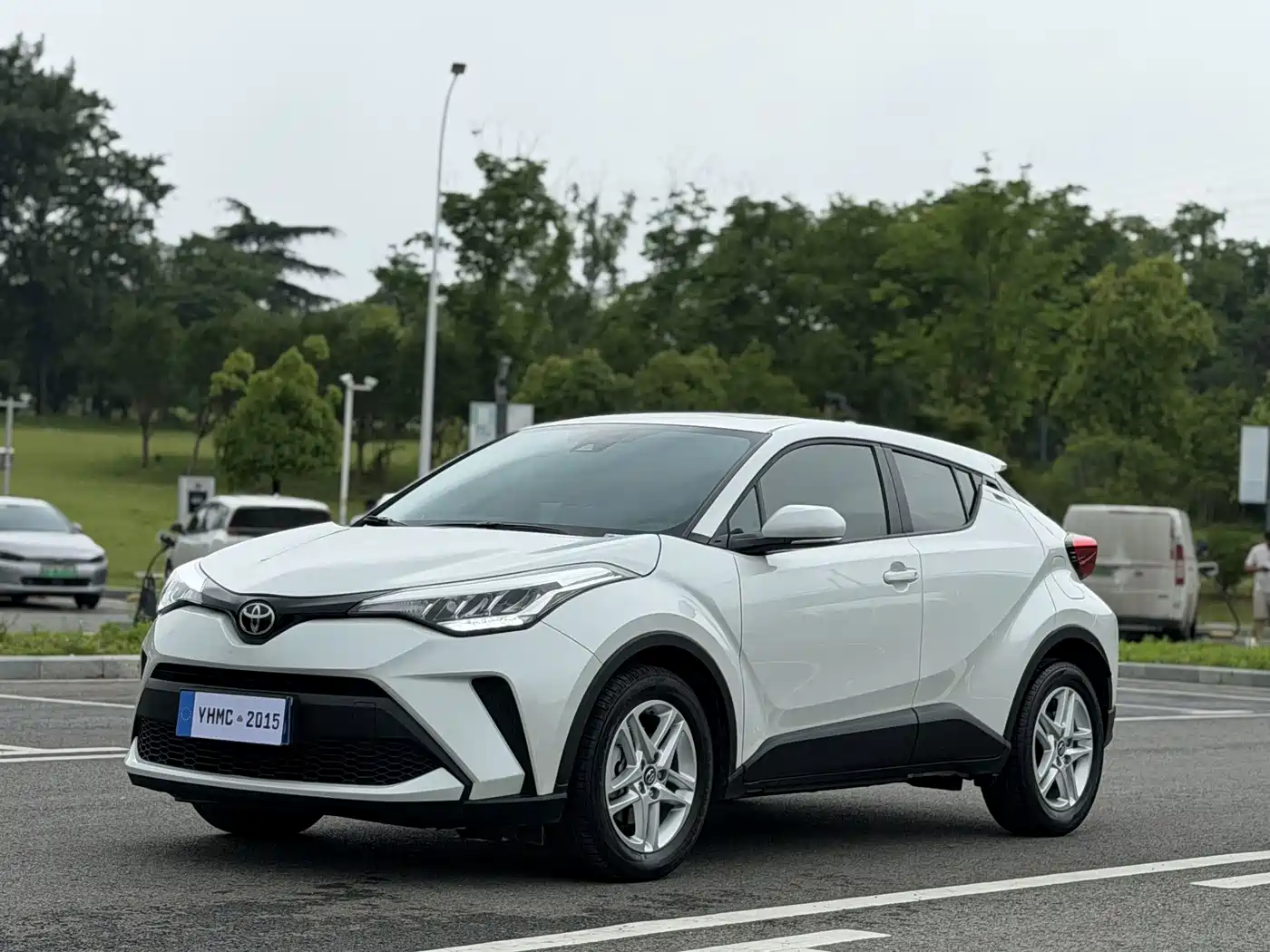 Toyota C-HR 2023 2022 2.0L Leading Edition