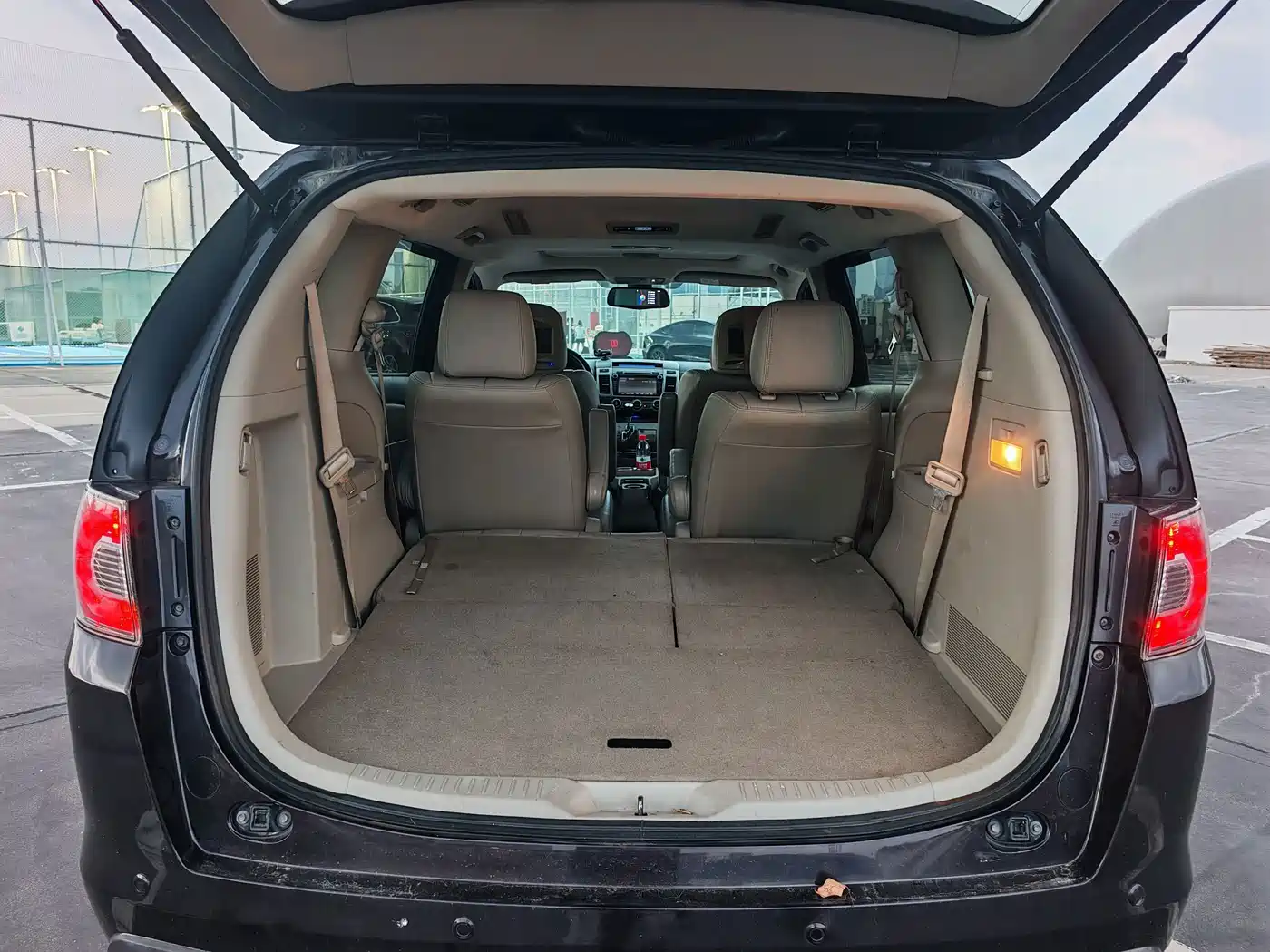 Mazda 8 2014 2013 2.5L Supreme Edition