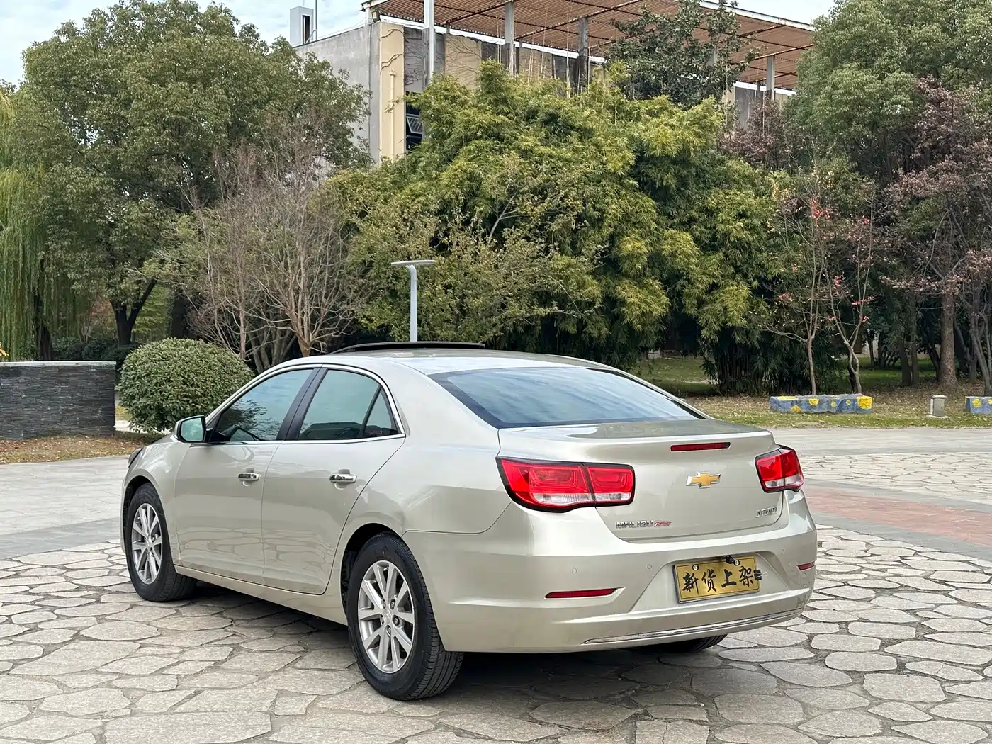 Chevrolet Malibu 2017 1.5T Automatic Luxury Edition фото 11