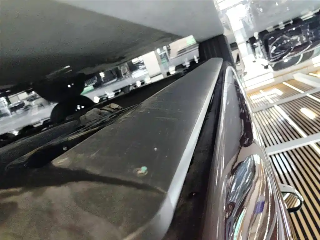 AITO Wenjie AITO M8 2025 Model Extended Range Ultra Edition 53.4kWh 5-Seater фото 21