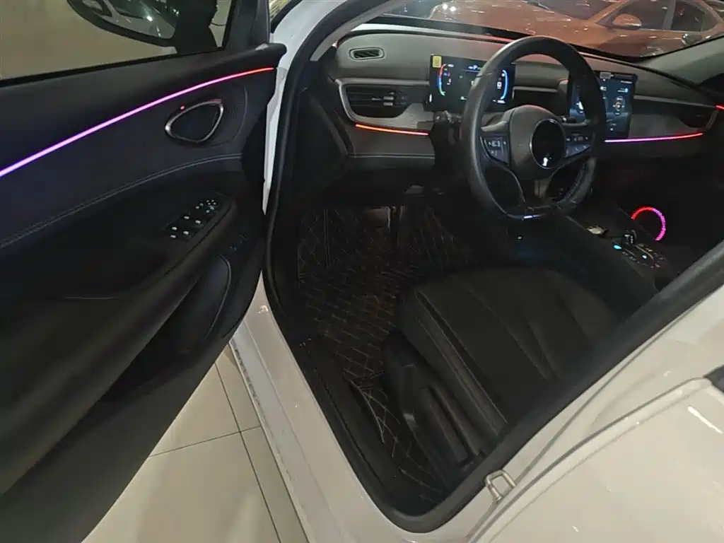 BYD Hai Bao 05 DM-i 2025 DM-i Smart Drive Edition 55KM Luxury фото 16