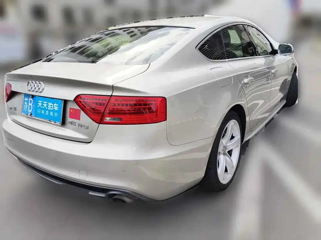 Фото 2 - Audi A5 (Import)