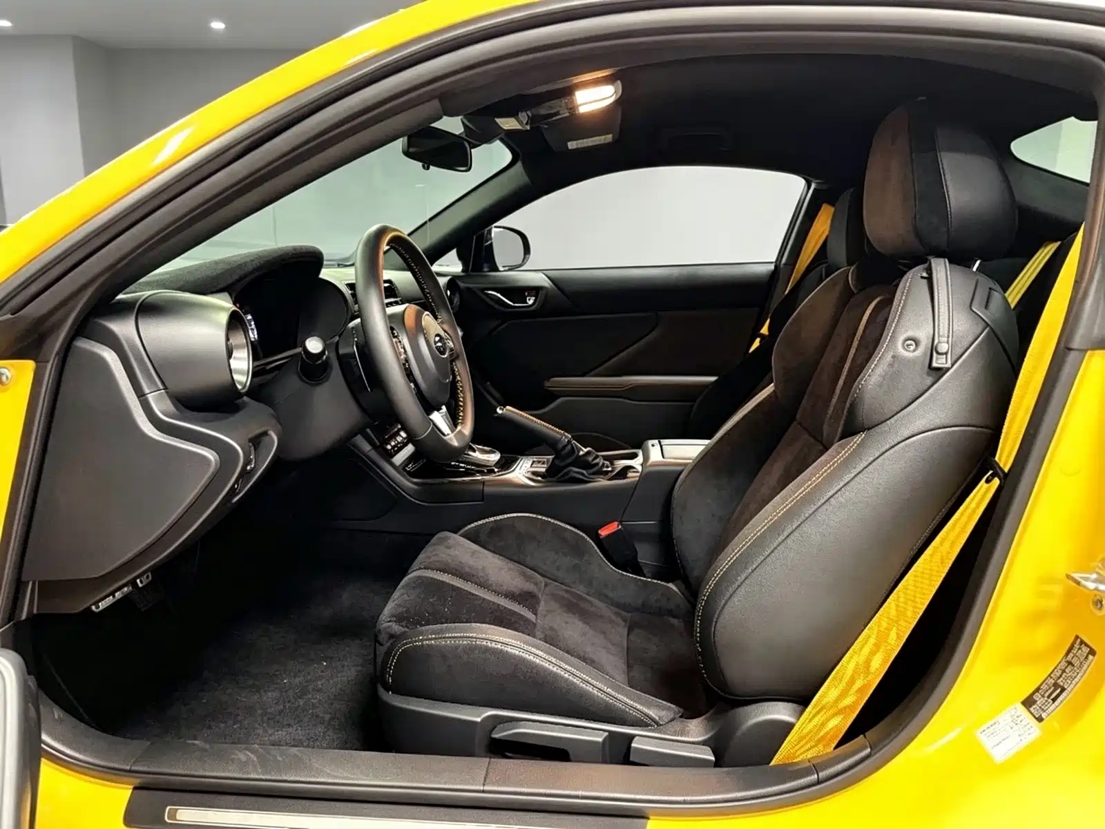Фото 2 - Subaru BRZ