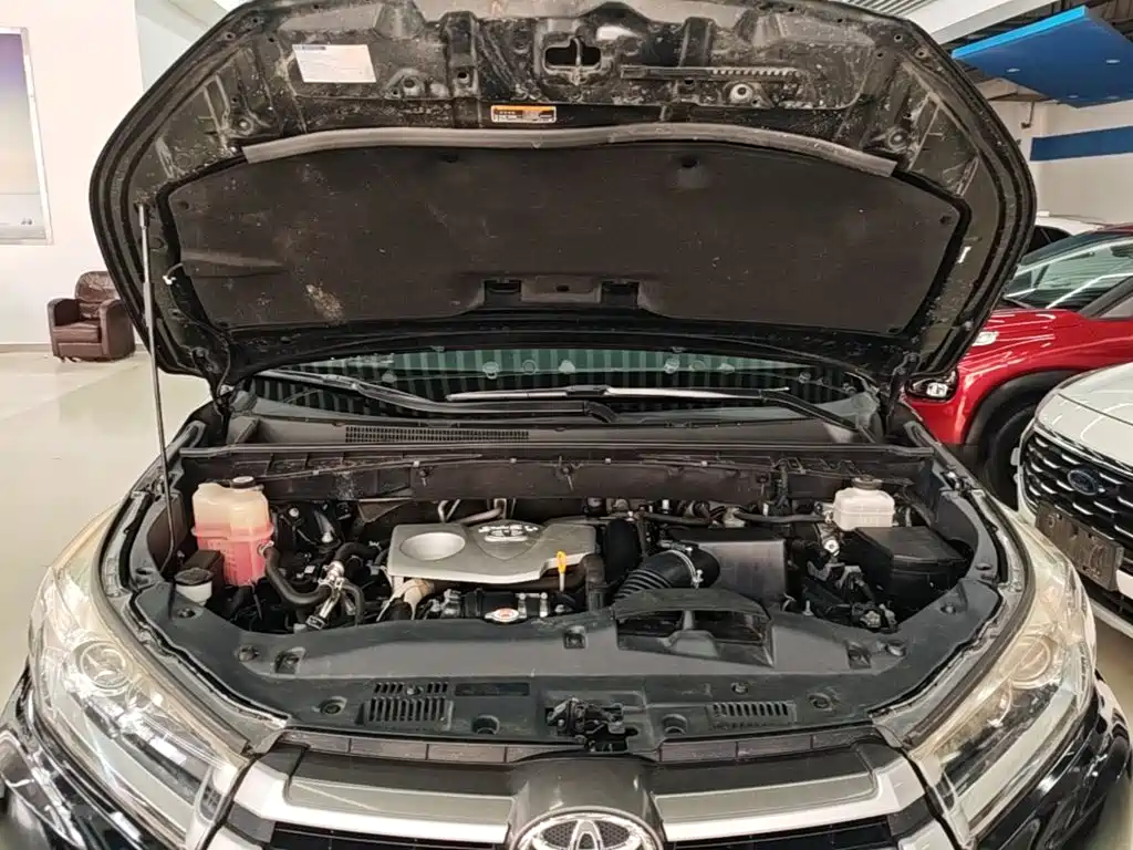 Фото 20 - Toyota Highlander