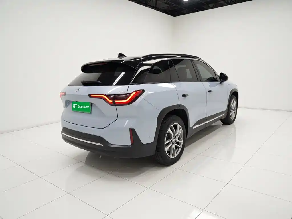 Фото 4 - NIO ES6