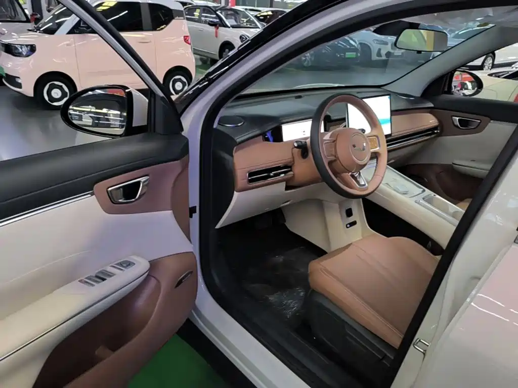 Wuling Motors Wuling Bingo S 2026 2025 Model 325km Premium Edition