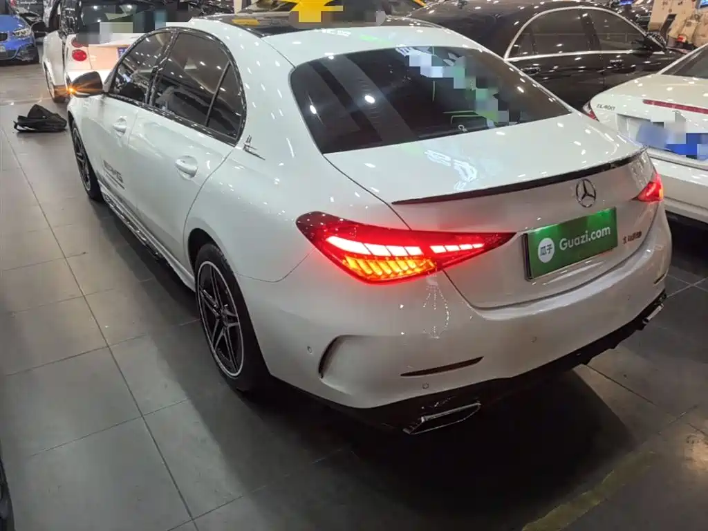 Mercedes-Benz C-Class 2024 Facelift III C 260 L Night Sport Edition фото 5