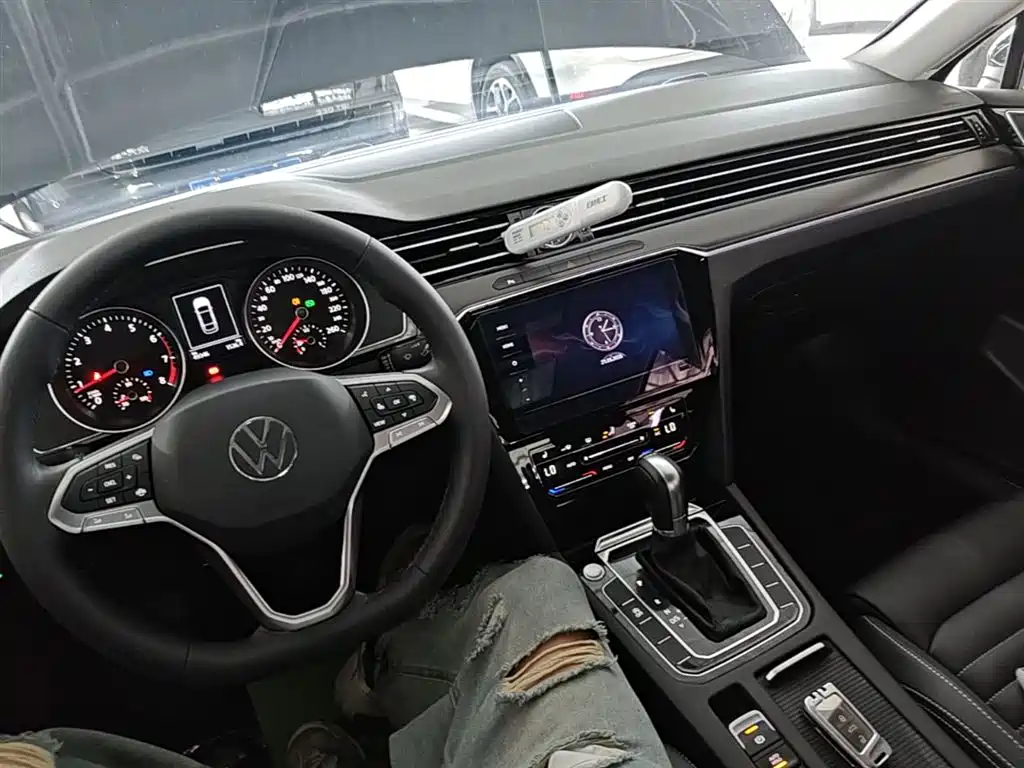 Volkswagen Magotan 2020 330TSI DSG Luxury фото 10