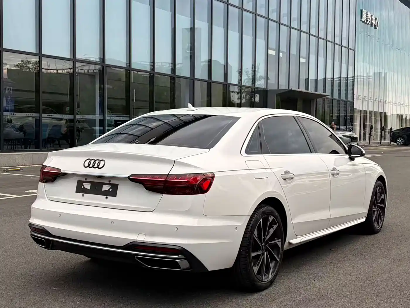 Audi A4L 2022 40 TFSI Luxury Elegance фото 16