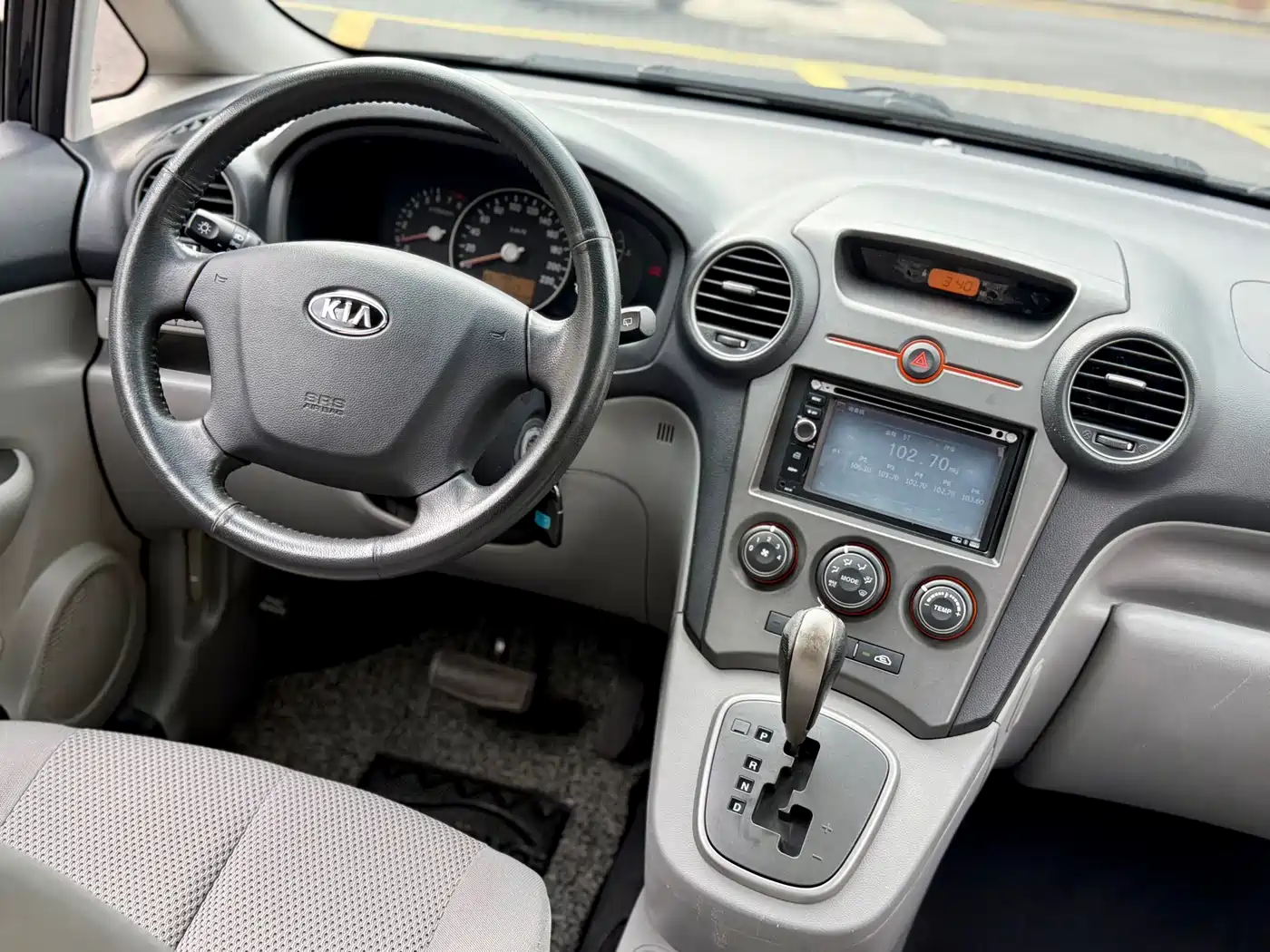 Kia Carens 2011 2.0L 7-Seater Automatic Luxury фото 17