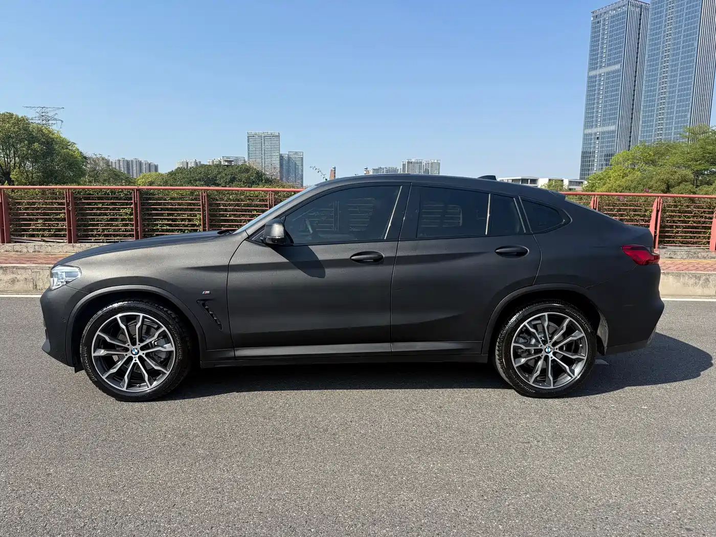 BMW X4 2021 xDrive 25i M Sport Glorious Night Package фото 31