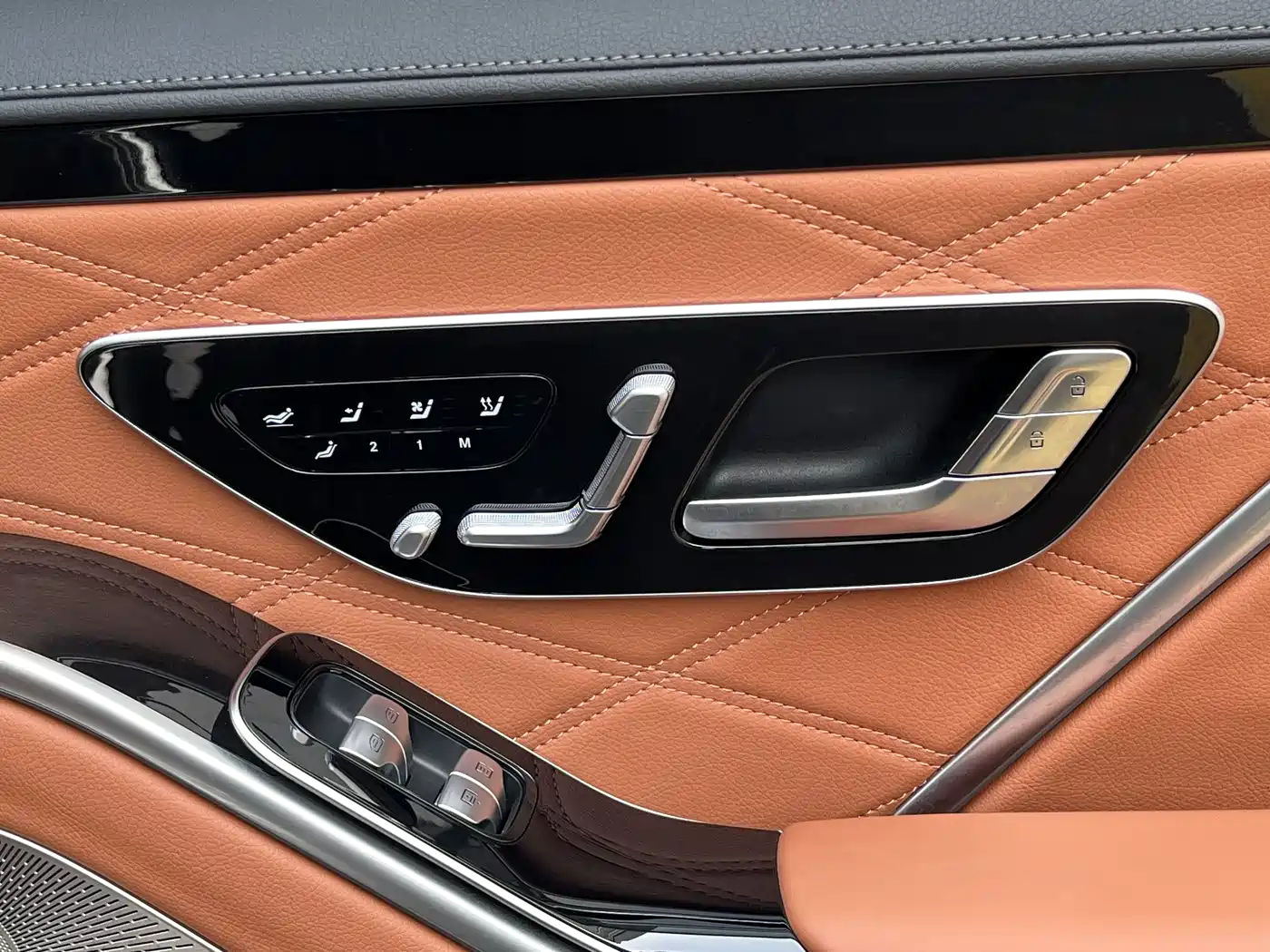 Mercedes-Benz Maybach S-Class 2024 Facelift S 480 4MATIC фото 25