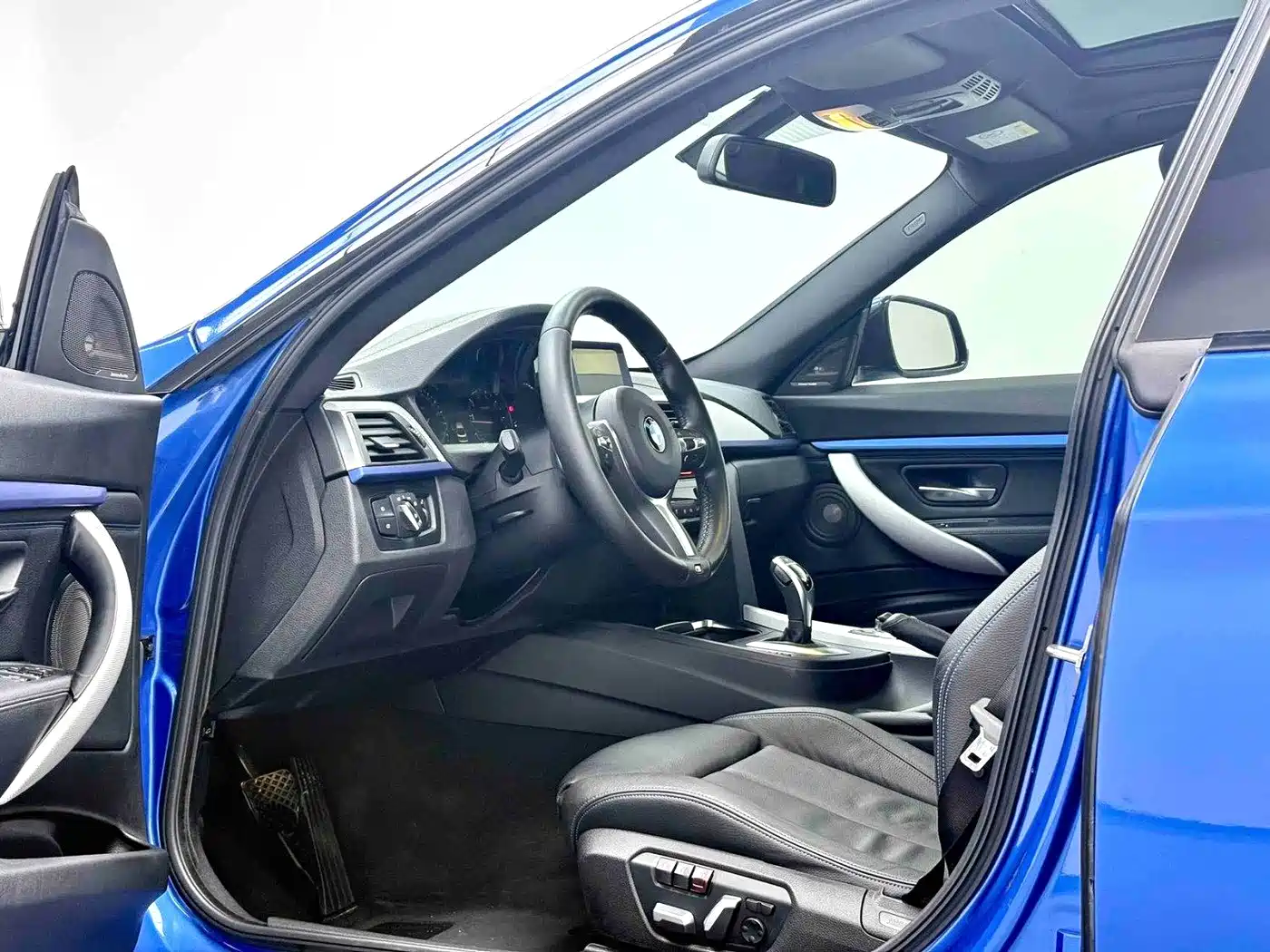 BMW 3 Series GT 2018 330i xDrive M Sport фото 4