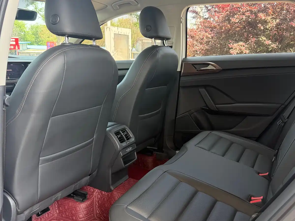 Volkswagen Tharu 2019 Model 280TSI 2WD Flagship Edition China VI фото 11