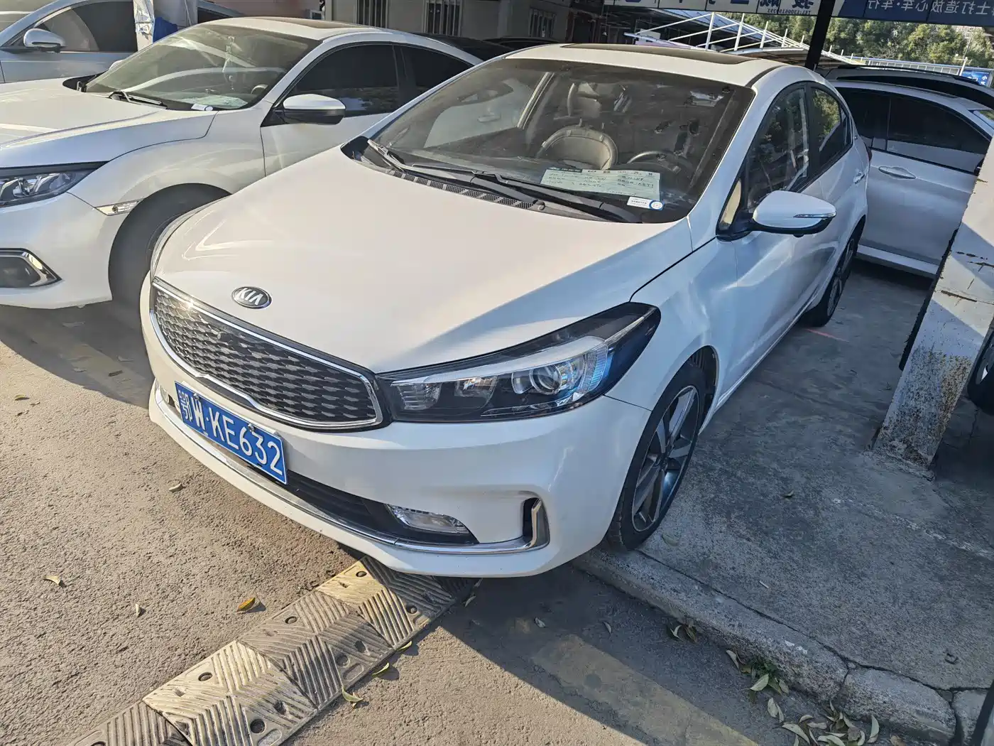 KIA K3