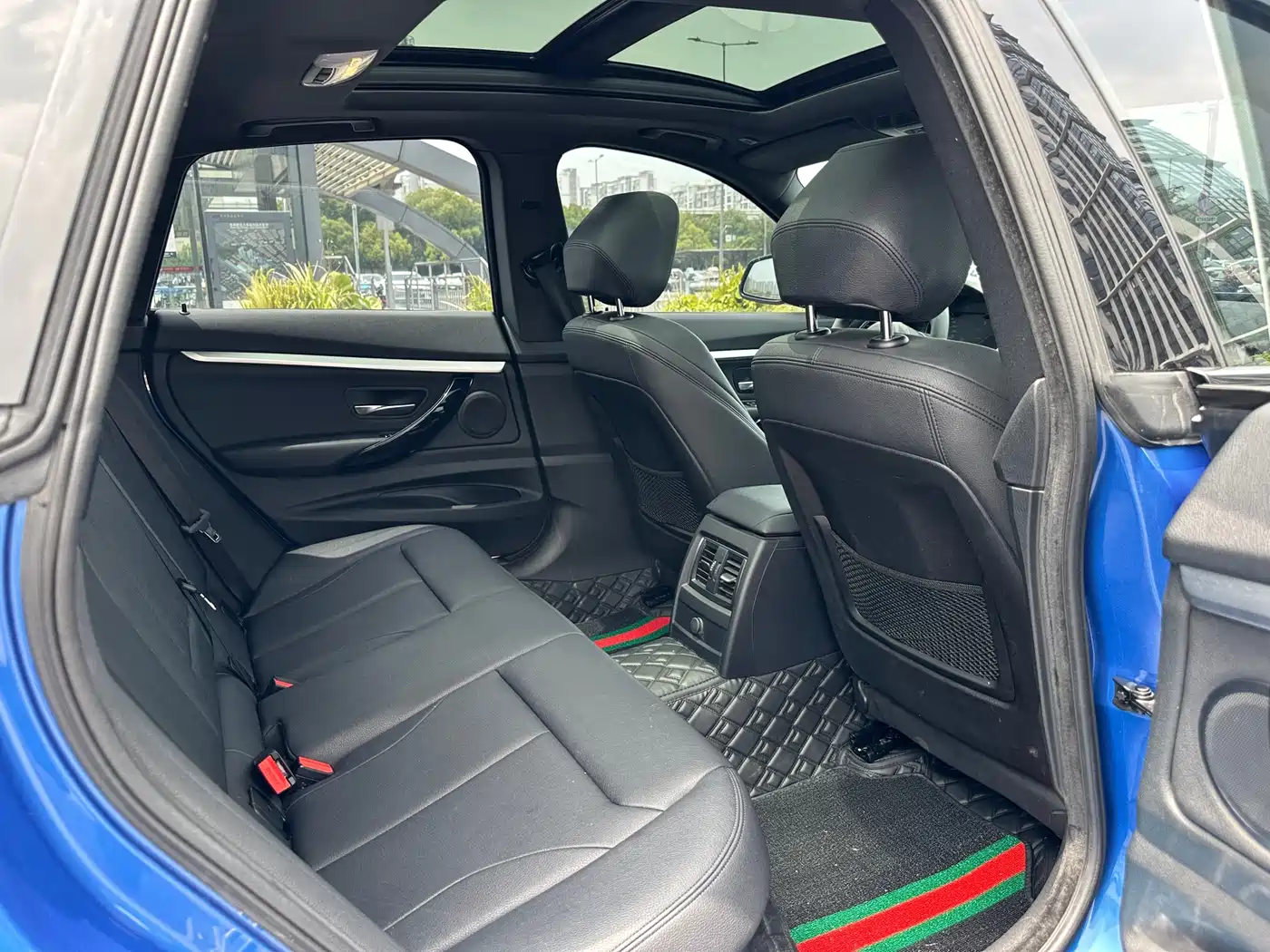 BMW 3 Series GT 2019 320i M Sport Package фото 19