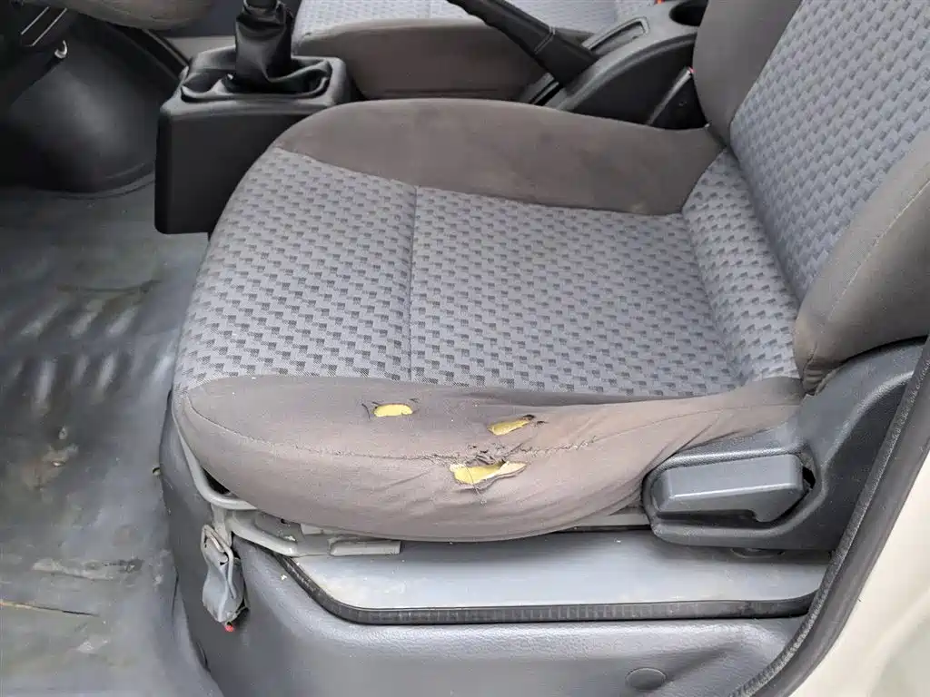 Wuling Motors Wuling Zhiguang 2015 2013 1.0L Practical