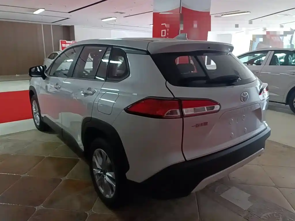 Toyota Corolla Cross 2025 2.0L Pioneer Edition фото 5