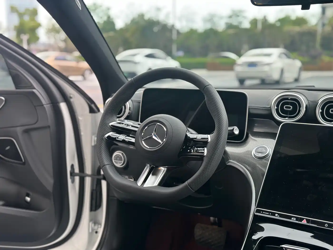MERCEDES-BENZ CLASS C