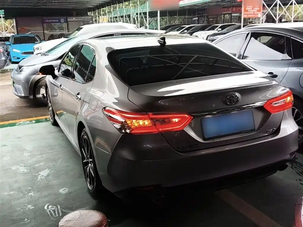 Toyota Camry 2021 2.5G Luxury Edition фото 5