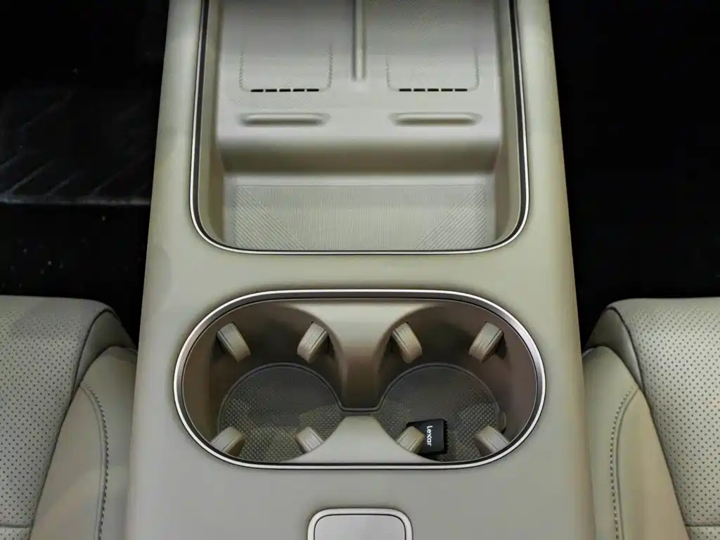 Li Auto i6 2026 2025 2WD Base Model