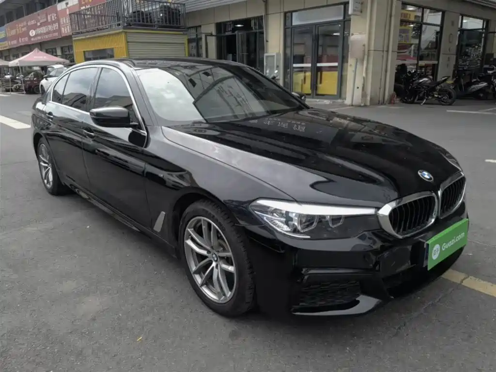 BMW 5 Series 2020 525Li M Sport Package фото 4