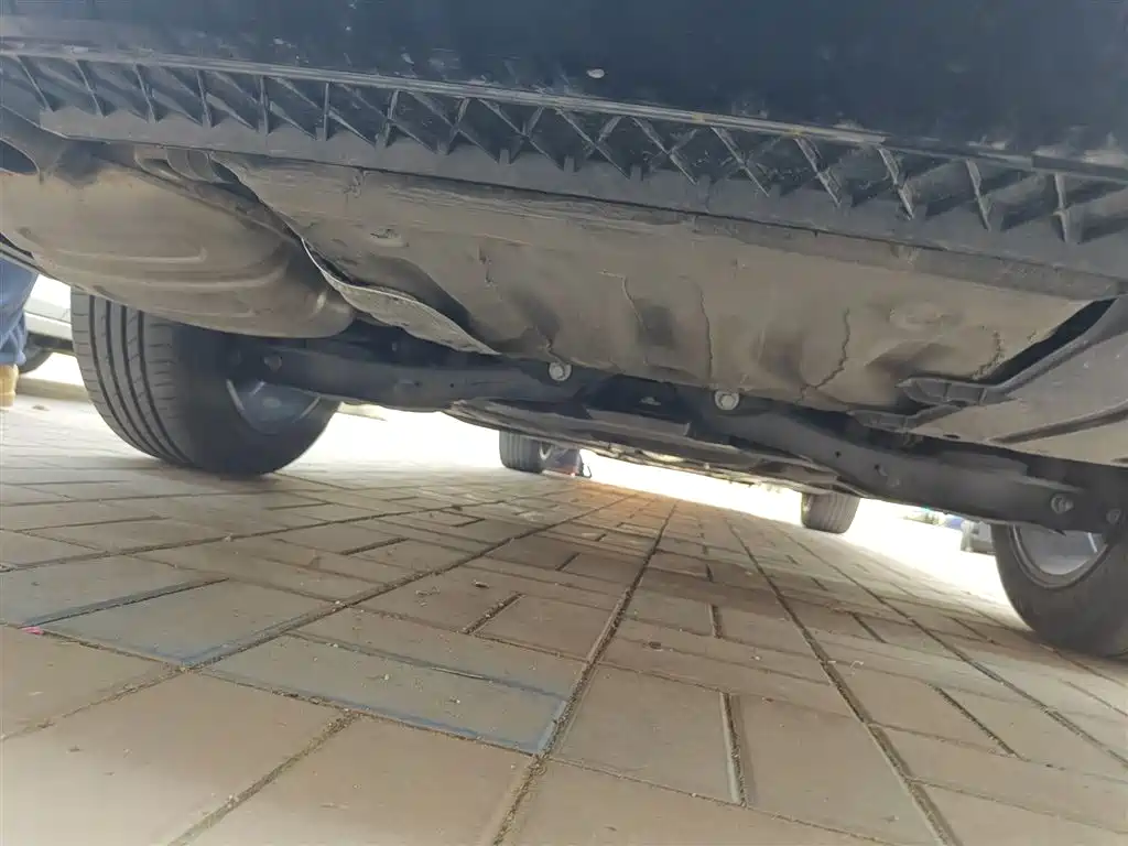 Volkswagen Sagitar 2023 Model Year 280TSI DSG Surpass Edition фото 25