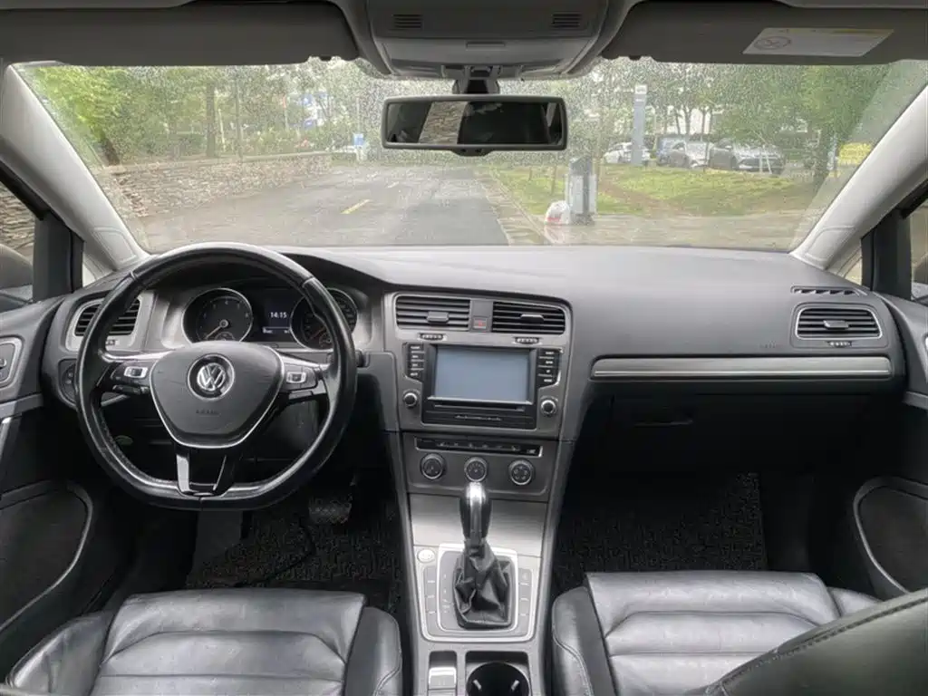 Volkswagen Golf 2015 1.4TSI Automatic Luxury фото 15