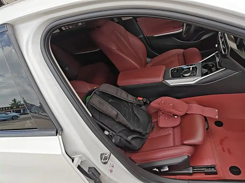BMW i3 2023 eDrive 40 L Shadowline Package фото 25
