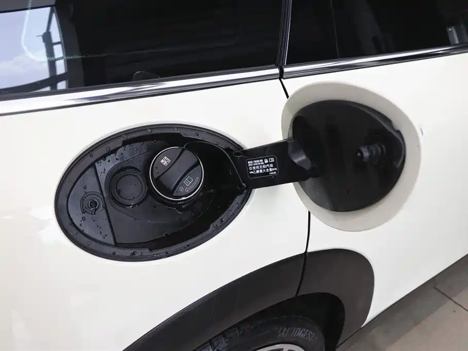 MINI CLUBMAN 2019 2.0T COOPER S фото 36