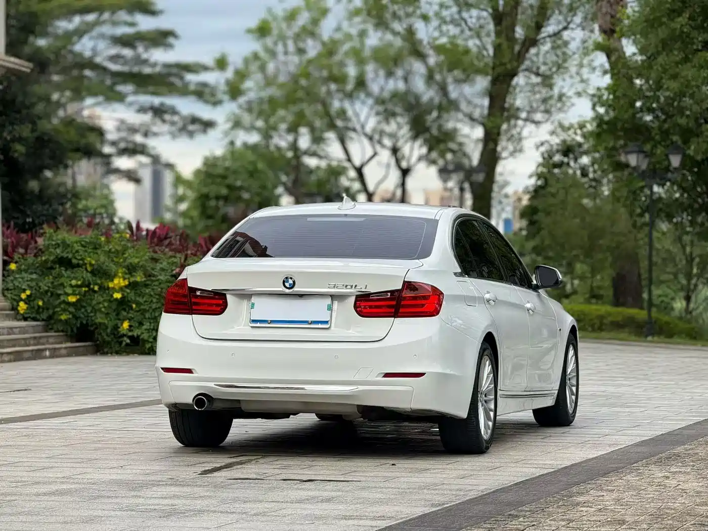 BMW 3 Series 2015 320Li Super Joy Luxury Design Package фото 7