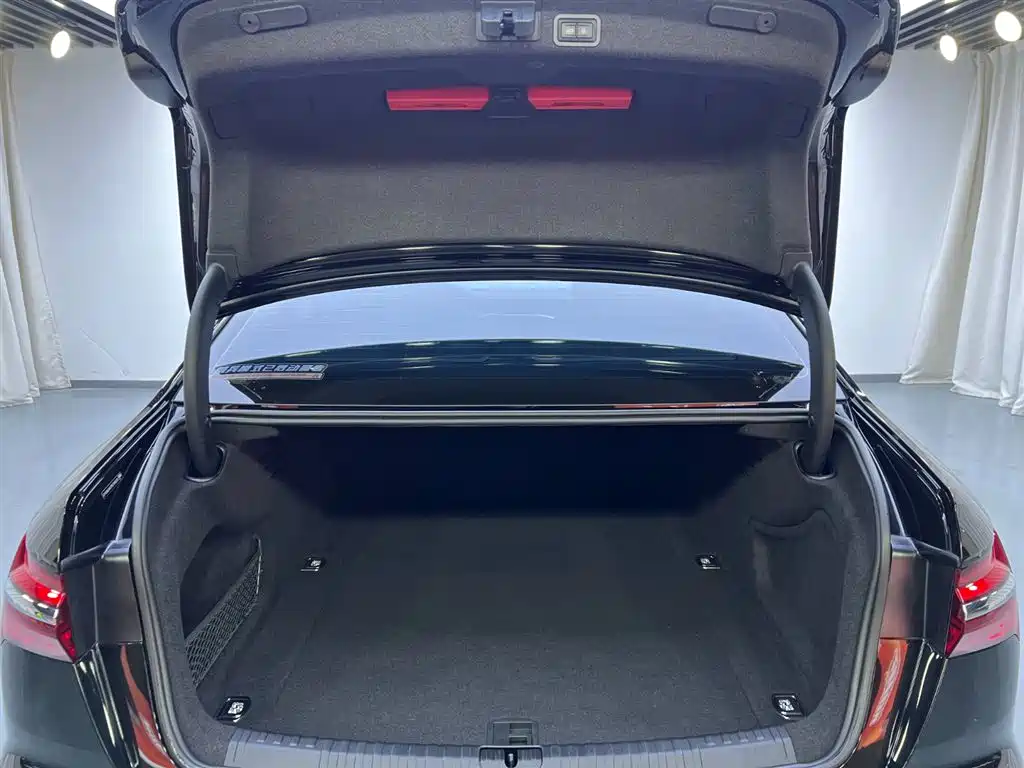 Audi A6L 2025 45 TFSI Premium Sport фото 27