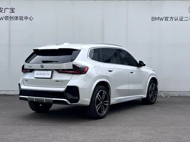 BMW X1 2023 sDrive25Li M Sport Package — фото 5
