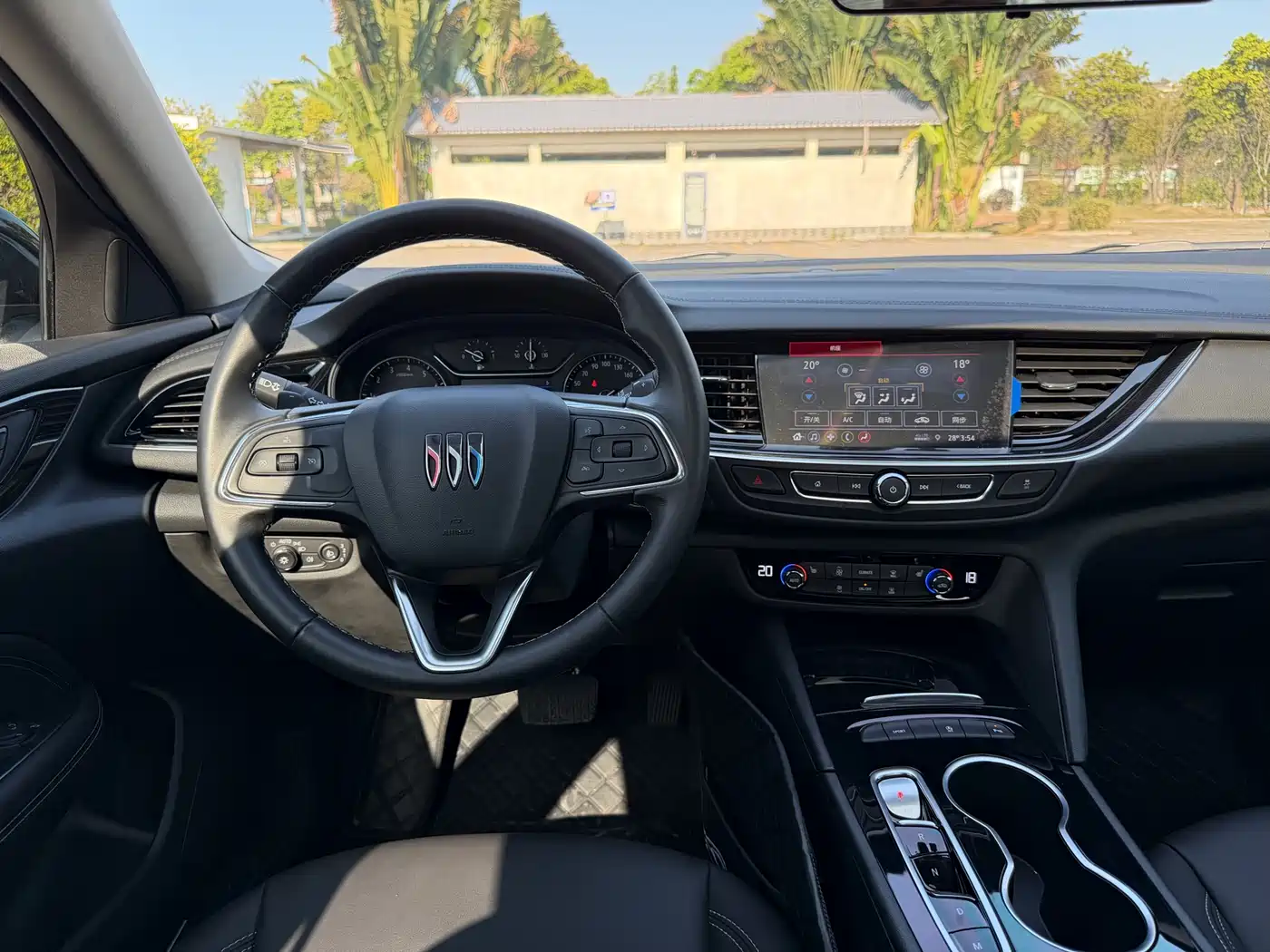 Buick Regal 2024 25T Ultra Comfort Edition фото 11