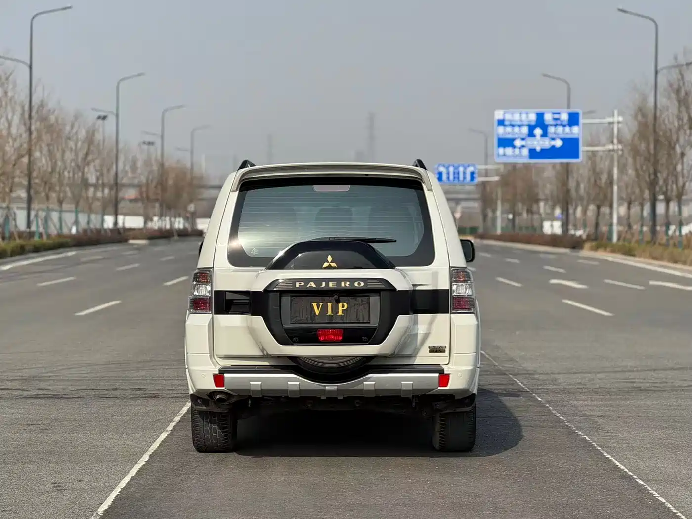 Mitsubishi Pajero (Import) 2020 3.0L Automatic Luxury Edition фото 9