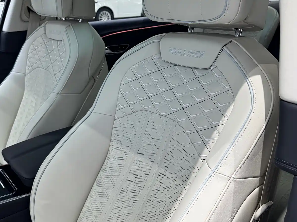 Bentley Flying Spur Plug-in Hybrid 2025 2025 Model Year 4.0T V8 Mulliner