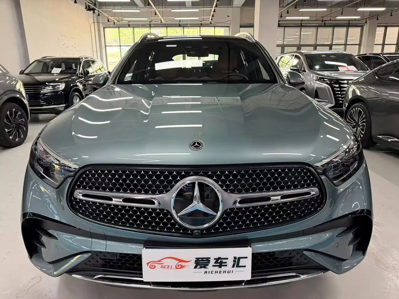 Mercedes-Benz GLC 2025 GLC 300 L 4MATIC Luxury 5-seater фото 2