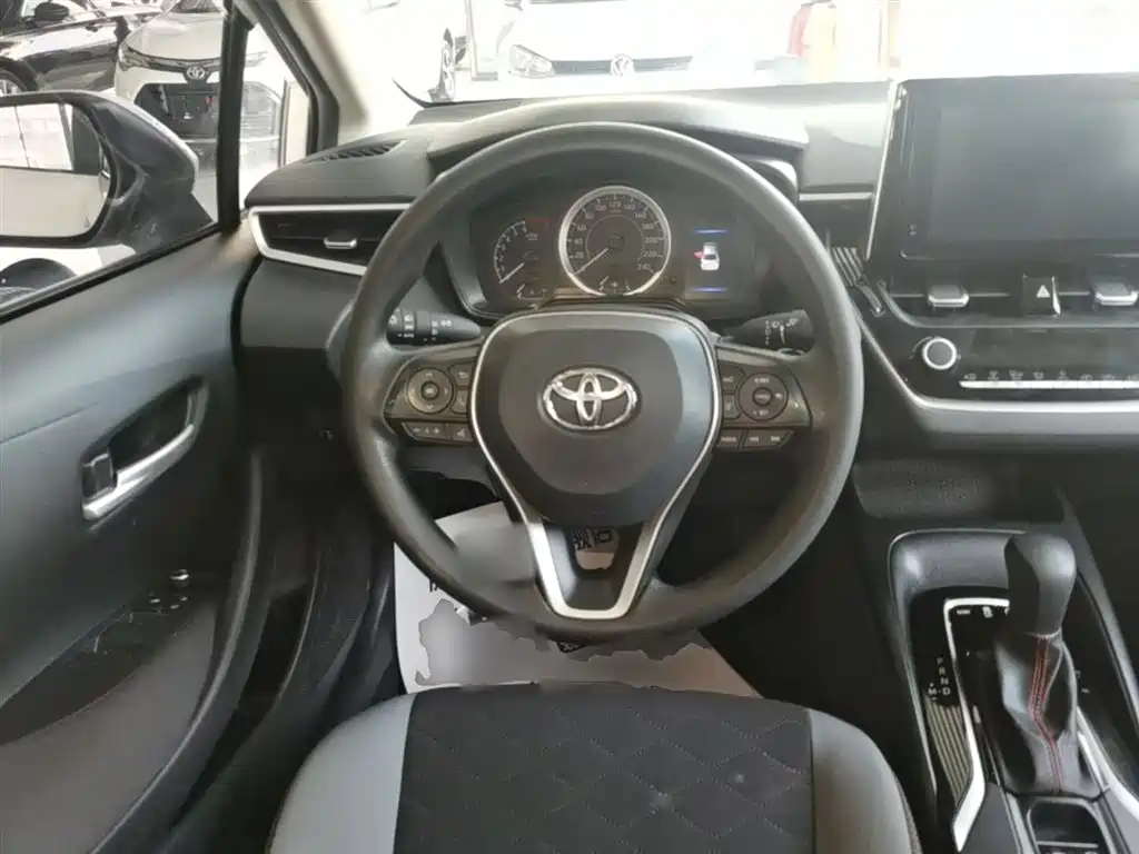 Toyota Corolla 2021 1.2T S-CVT Elite PLUS Edition фото 11