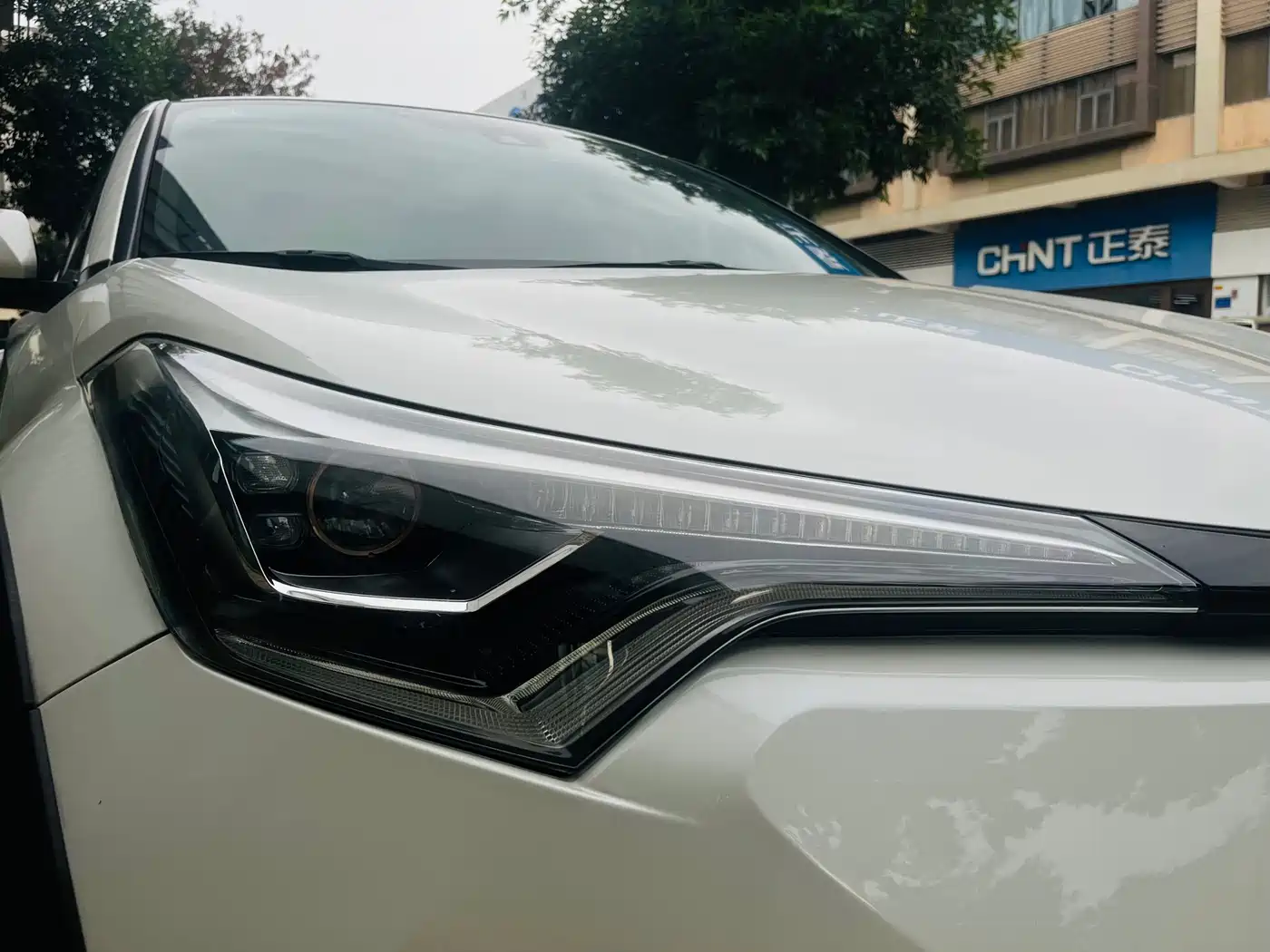 Photo 9 - Toyota C-HR