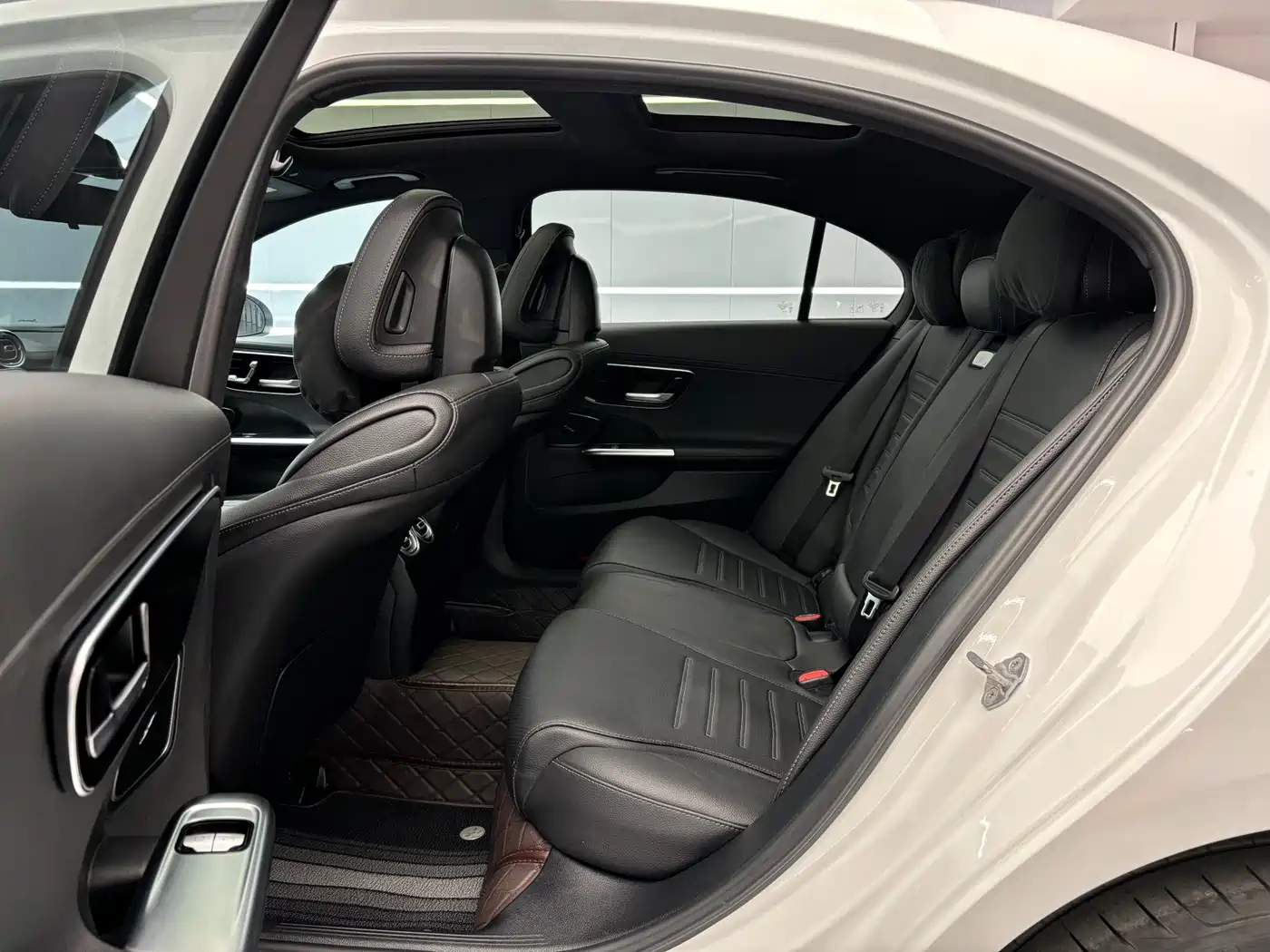 Mercedes-Benz C-Class 2024 C 260 L Sport фото 17