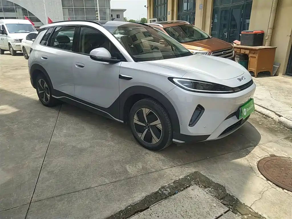 BYD Hai Shi 05 EV 2025 520KM Smart Navigation Edition фото 4