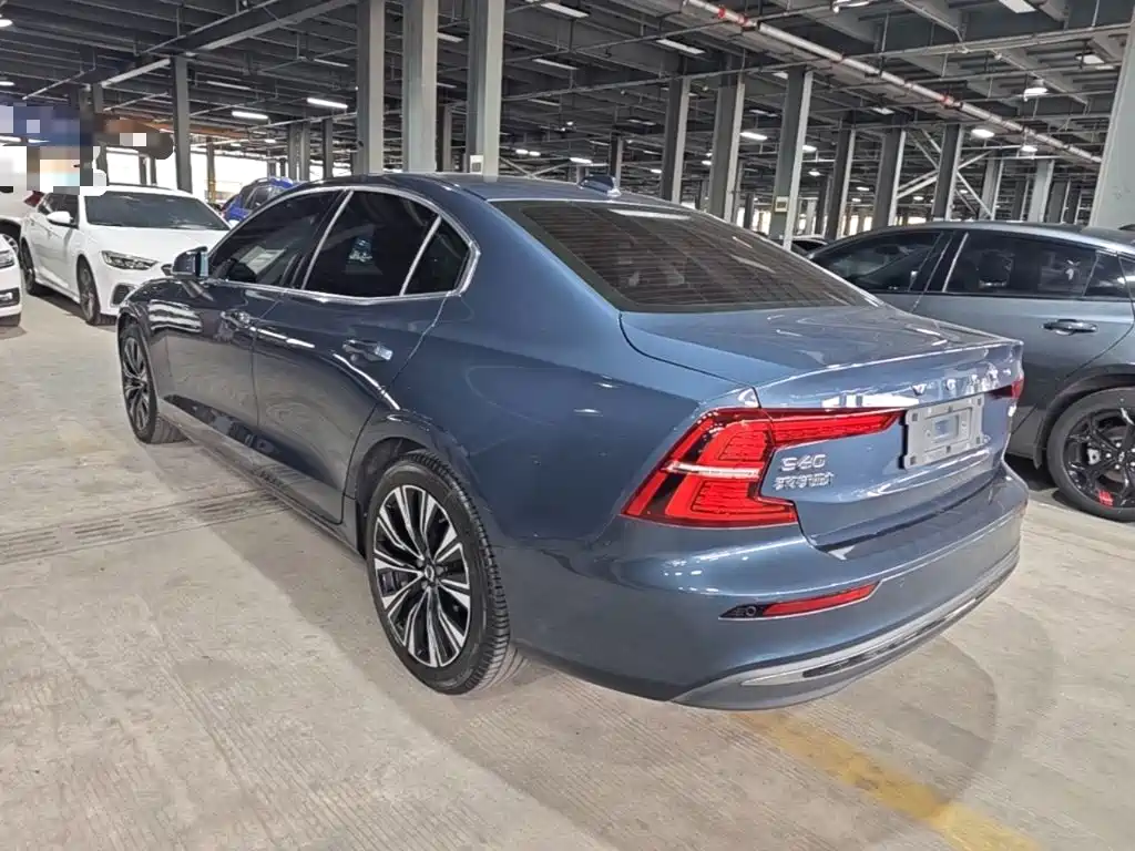 Photo 5 - Volvo S60