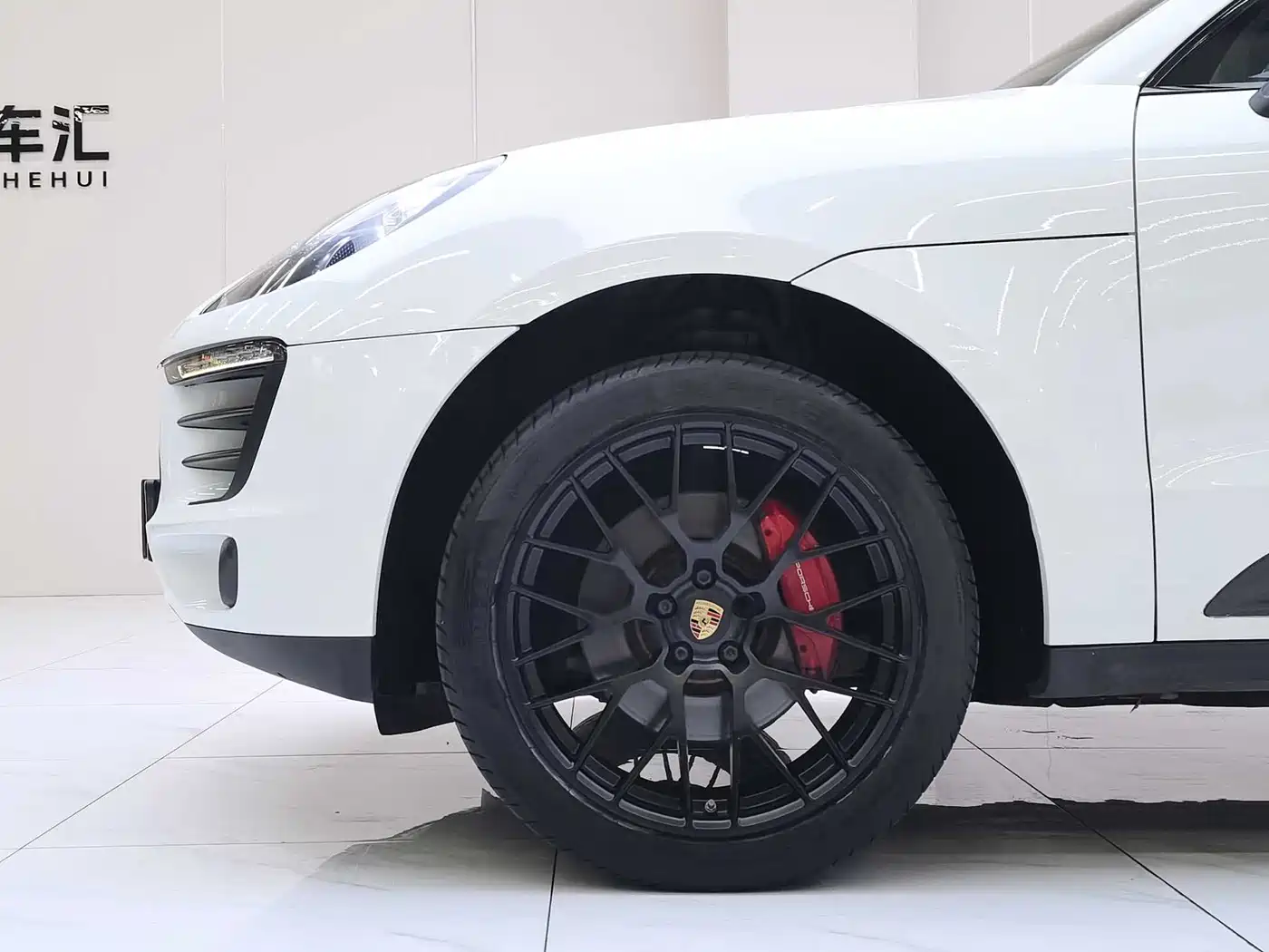 Porsche Macan 2017 Macan 2.0T фото 24